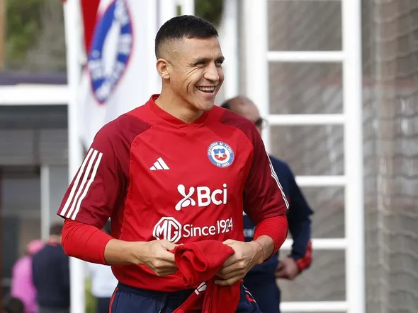 Alexis Sánchez y un mensaje para los jóvenes sobre la Selección Chilena