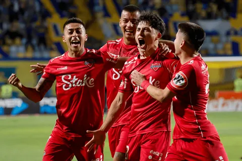 Ñublense tiene un 90% decidido su destino en el mercado de fichajes mientras espera por Nicolás Núñez