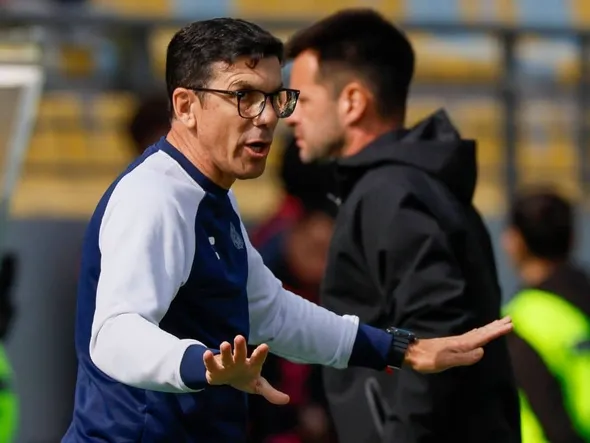 Everton: la promesa de Larriera tras la dura caída ante la UC