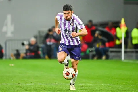 Gabriel Suazo y Toulouse eliminados de Europa League tras una lluvia de ocasiones falladas