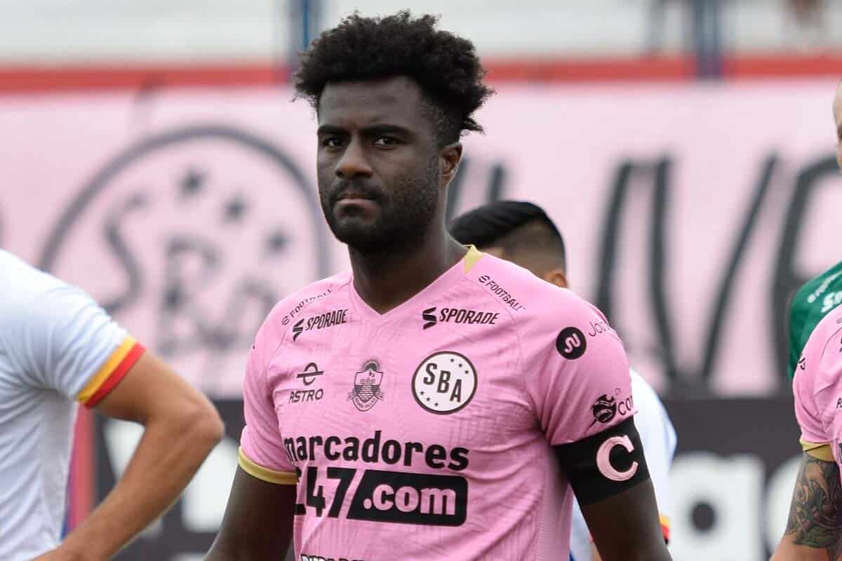 El defensor que busca SPORT BOYS para reforzarse