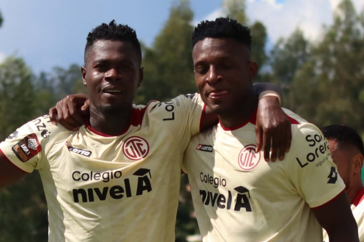 UTC goleó 4-0 a César Vallejo y es líder del Torneo Apertura