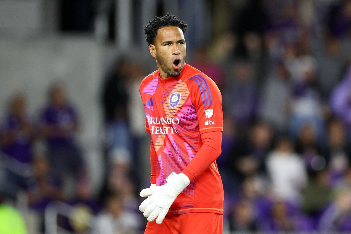 La determinante atajada de Pedro Gallese en Orlando vs Tigres