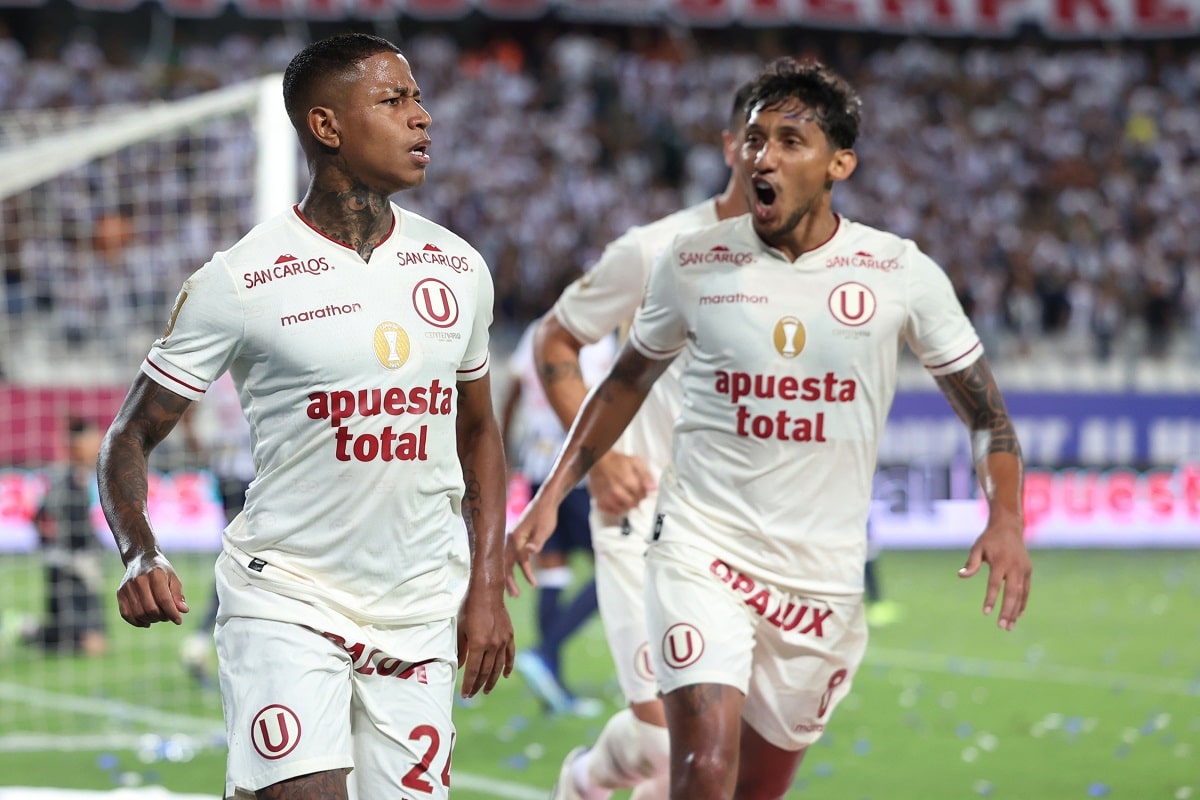 ¿Quién es el máximo goleador en la historia de Universitario?