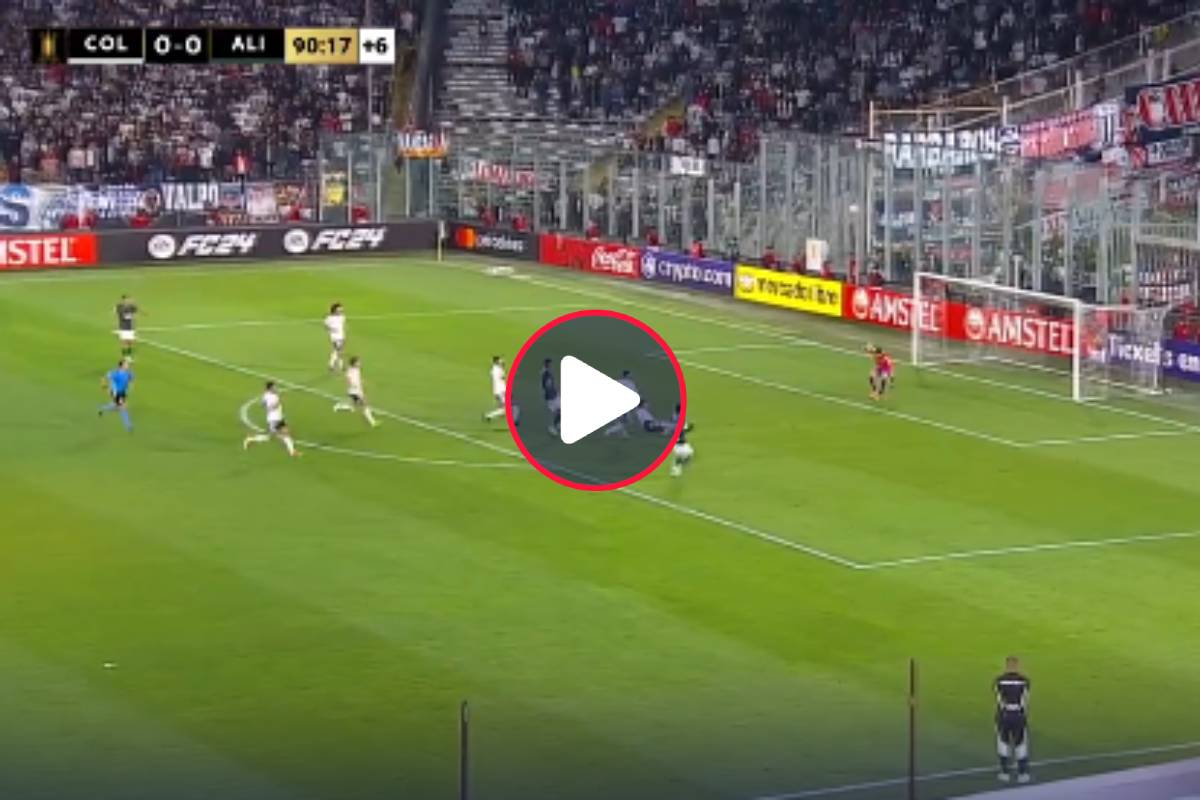 ¡Estaba solo! Jeriel De Santis y la increíble ocasión fallada ante Colo Colo