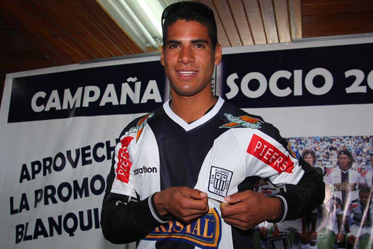 Los 3 mercados de pases más frustrantes de Alianza Lima