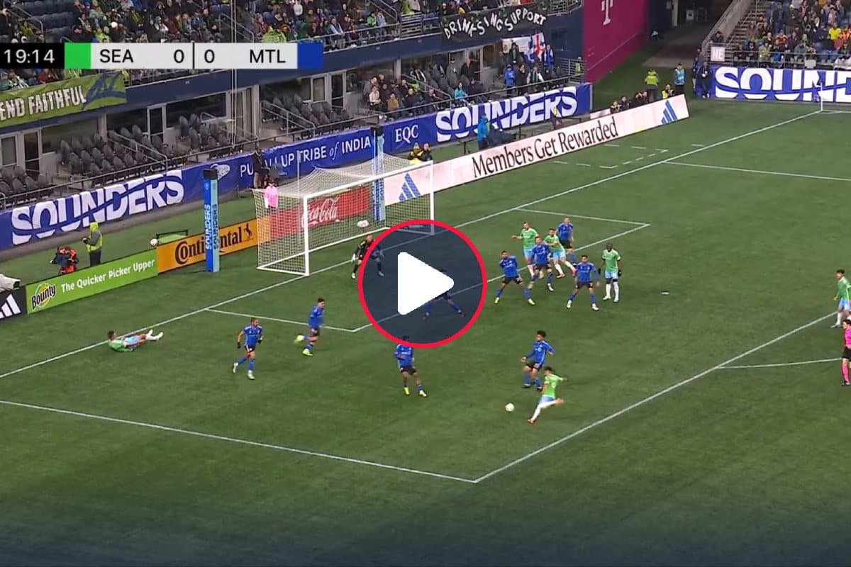 Raúl Ruidíaz marcó un golazo con Seattle Sounders y fue elegido el mejor jugador del partido
