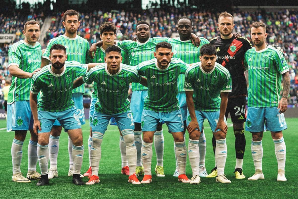 Raúl Ruidíaz volvió a ser titular los 90 minutos con Seattle Sounders
