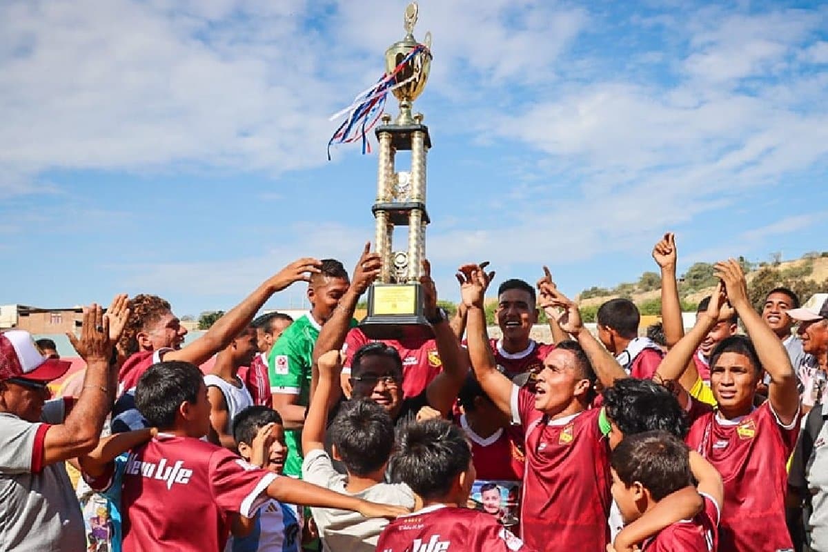 Atlético Torino se prepara para ganar su sexta Copa Perú