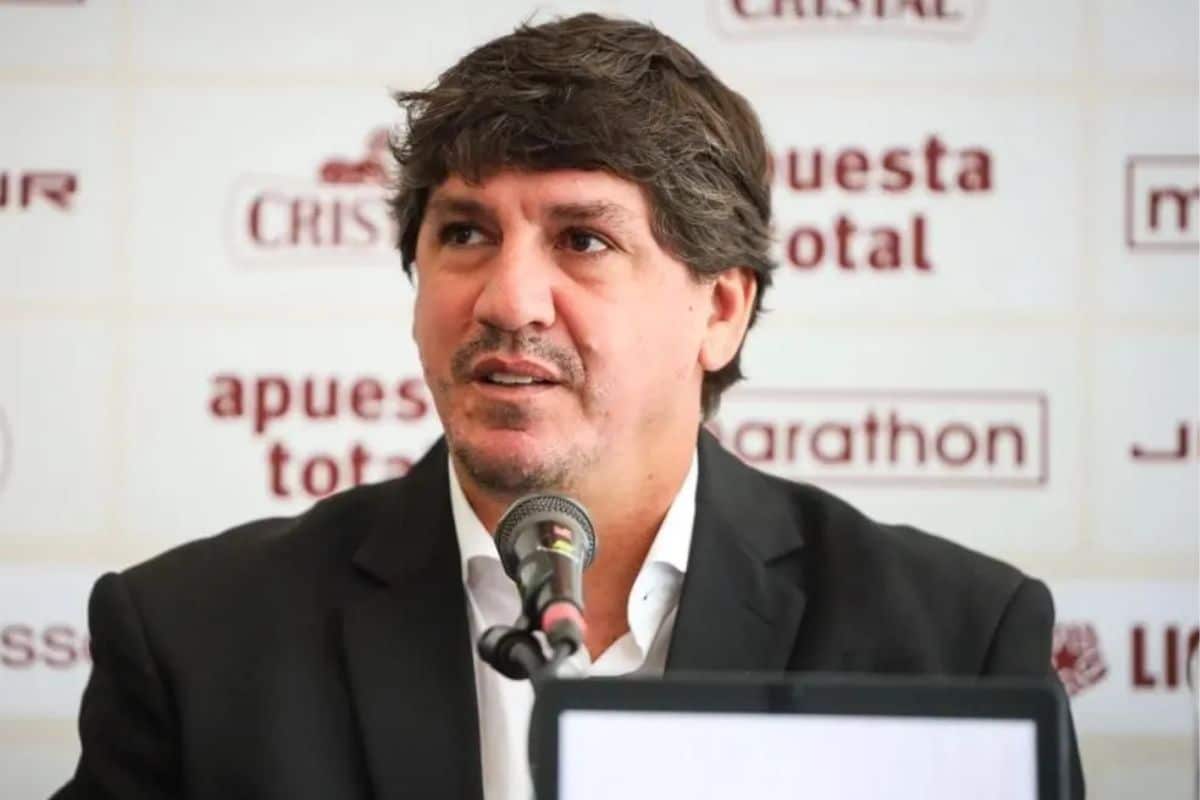 Jean Ferrari y su contundente respuesta sobre los fichajes de Universitario