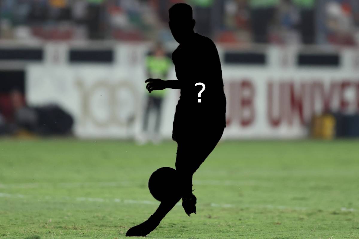 Fichajes Universitario: el futbolista que los cremas “cerraron” por dos años