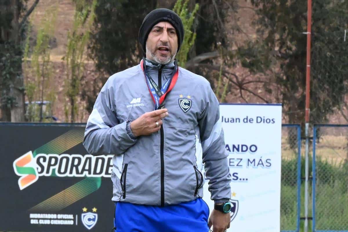 ¿Cómo puede jugar Cienciano con Cristian Díaz como entrenador?