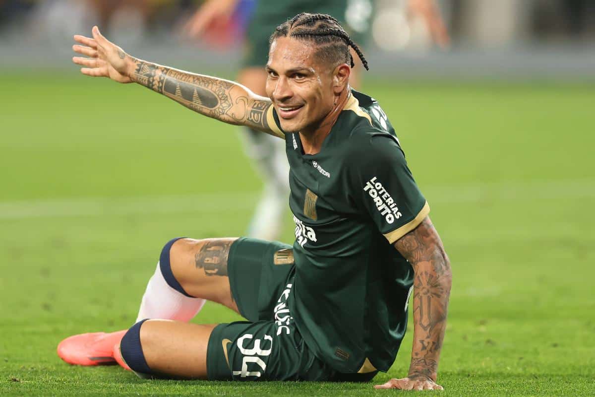 ¿Cómo es la mansión que tiene Paolo Guerrero en Perú?
