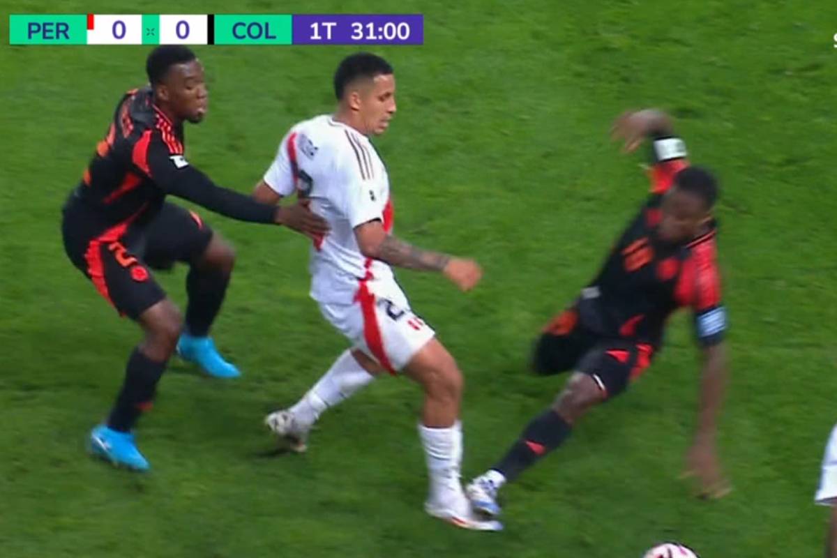Eliminatorias: ¿era roja para Sinisterra en Perú vs Colombia?