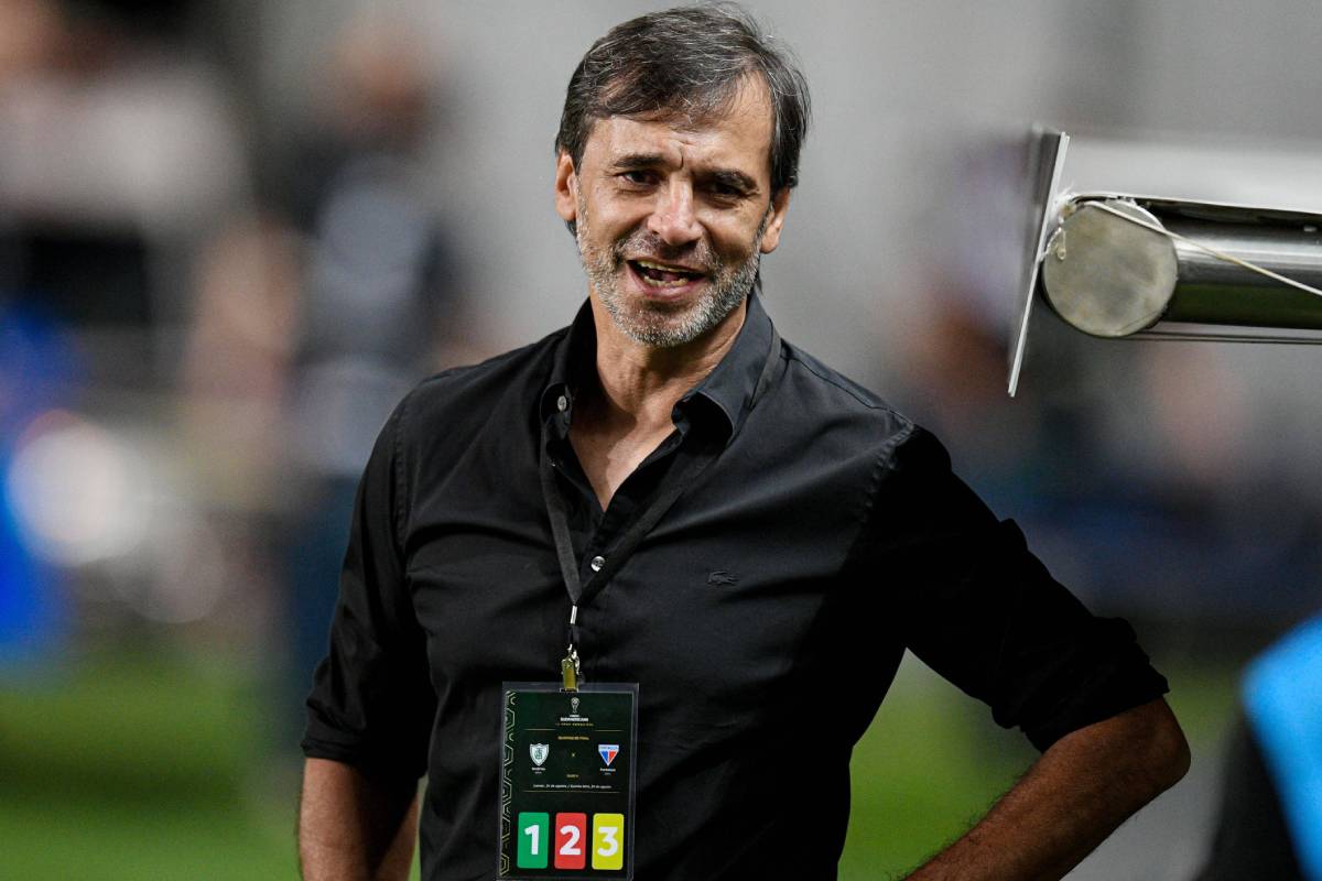 Fabián Bustos admitió su hincha por Independiente, donde espera dirigir en un futuro cercano.