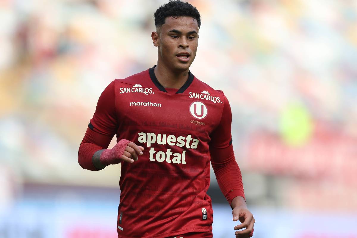 Fichajes Universitario: Olivares rescindió contrato con la ‘U’ y ya lo presentaron en otro equipo