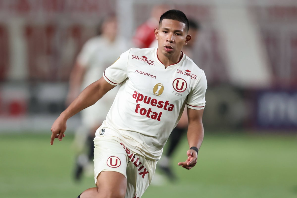 Fichajes Universitario: el sacrificio económico de Edison Flores para continuar en los Cremas