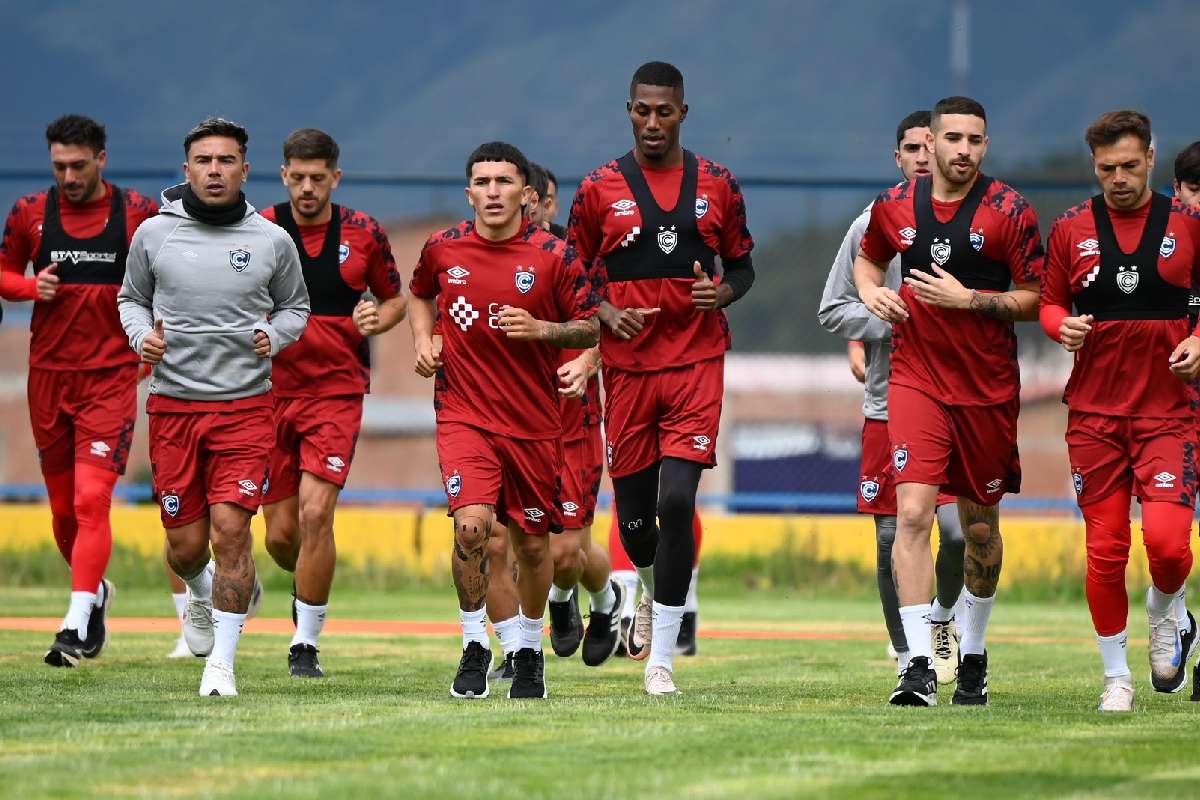 Fichajes Cienciano: el Papá recibe a su delantero argentino y espera por novedades