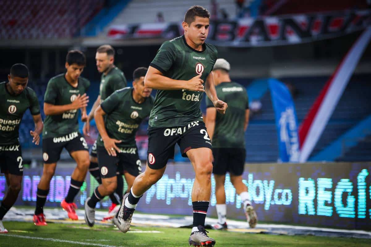 Universitario podría perder a uno de sus mejores jugadores en el mercado de fichajes y Fabián Bustos se agarra la cabeza