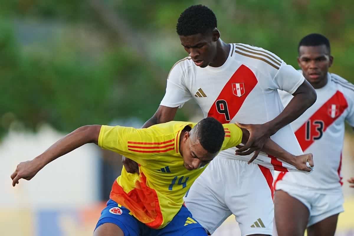 Selección Peruana: la FPF negocia con un experimentado DT para la sub-20, mientras “cocina” la salida de Fossati