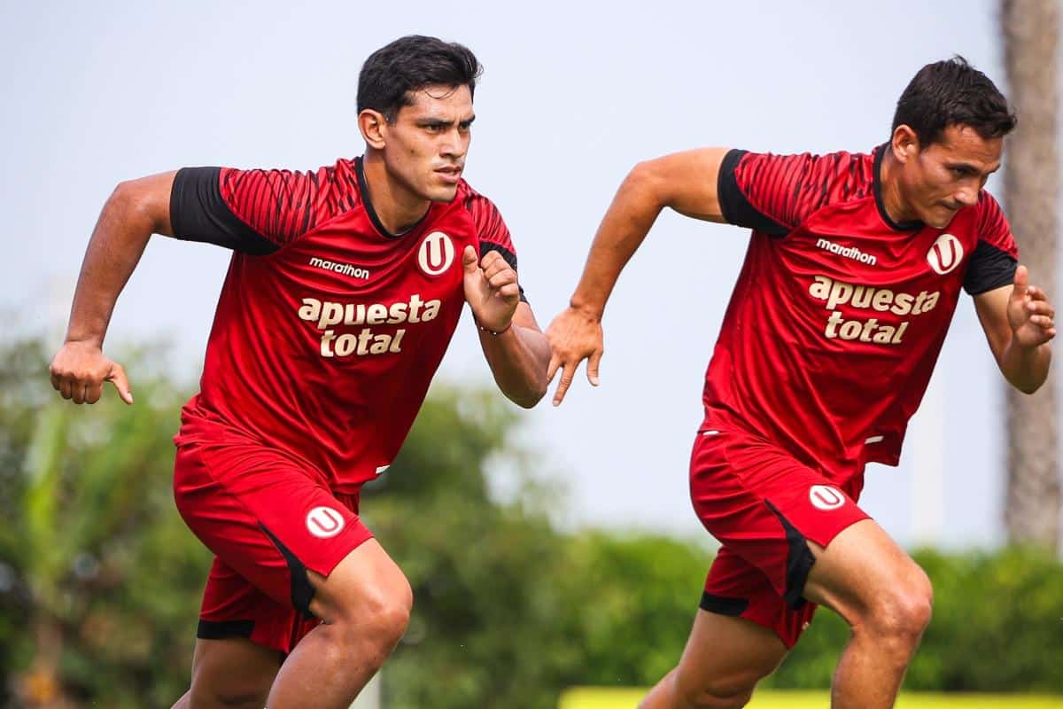 Universitario: Bustos respalda a un jugador y hará jugar a estos fichajes vs Cienciano