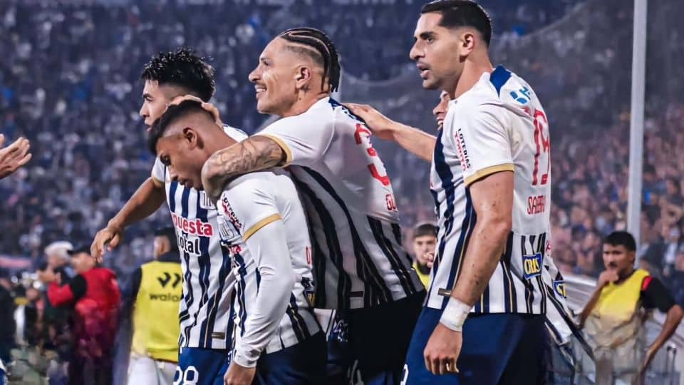 ¿Cuánto gana un futbolista en Perú?