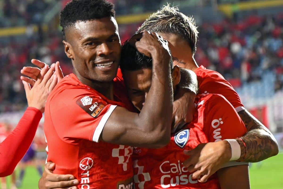 Cienciano logra su primer triunfo en casa en el Apertura y uno de sus refuerzos internacionales fue clave