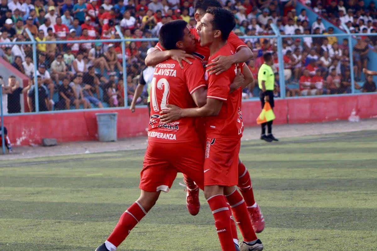 El veterano exdelantero de Alianza Lima que jugará en la Copa Perú a los 47 años