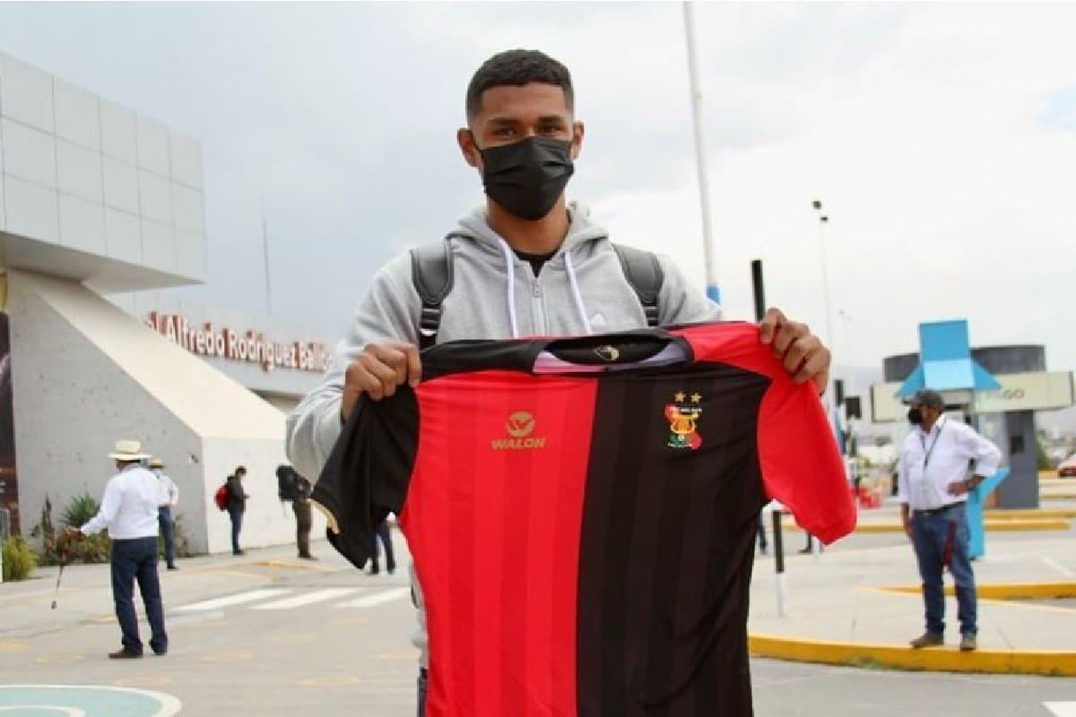 ¿Quién es Nicolás Figueroa, el delantero de FBC Melgar cedido a préstamo a Binacional?