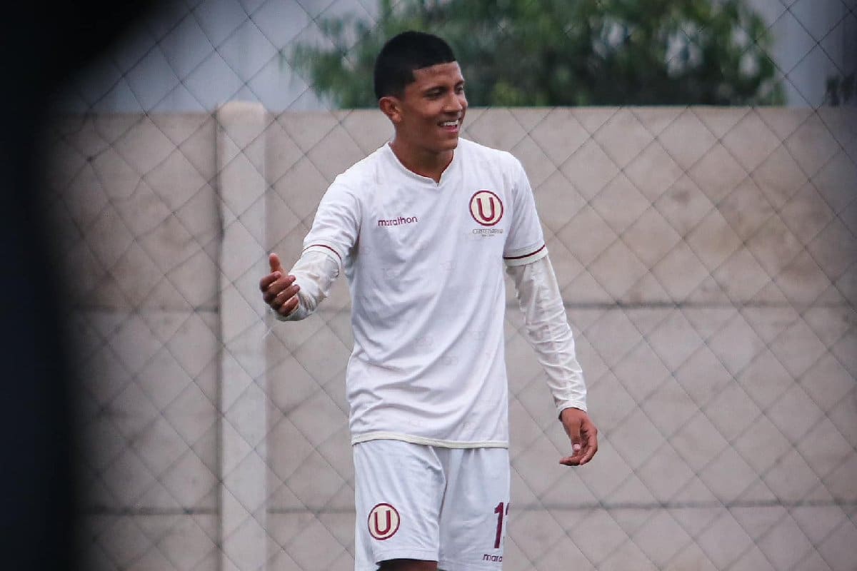 ¿Quién es Sebastián Osorio, el mediocampista colombiano que forma parte de la reserva de Universitario?