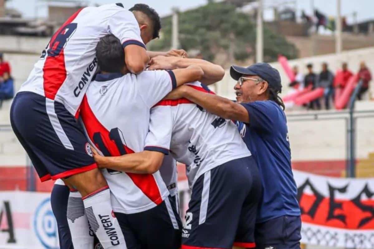 Deportivo Municipal recibe una gran noticia y se abre paso en el mercado de fichajes en el 2025