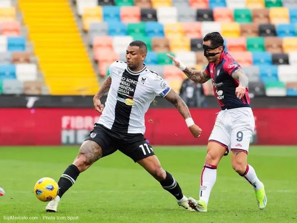 Lapadula sigue sin ganar con Cagliari y está al borde del descenso