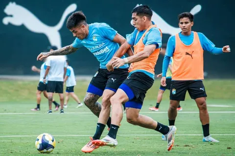 Liga 1: las 2 bajas que asume Guillermo Farré de cara al duelo contra Sport Boys