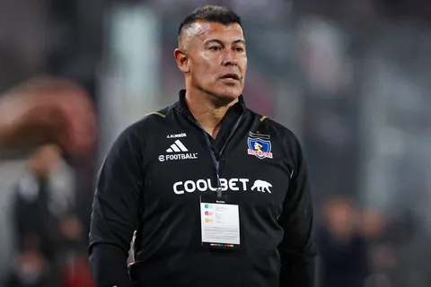 Jorge Almirón sobre duelo contra Alianza Lima: “Va a ser difícil ante un equipo con historia”