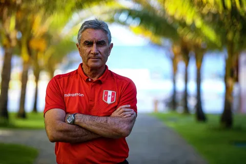 Selección Peruana: Oblitas deja la Bicolor por “proceso de renovación” y Fossati podría acompañarlo