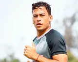 ¿Cuántos futbolistas peruanos jugaron en Rumania antes de Cristian Benavente?