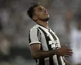 Atención Universitario: los dos futbolistas de Botafogo que fueron separados del equipo