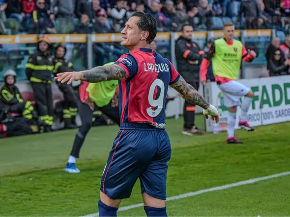 Lapadula marco su primer gol de la temporada en Cagliari
