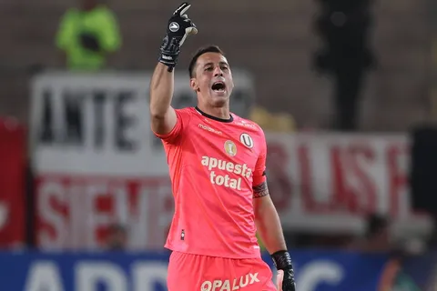Fichajes Universitario: Sebastián Britos renovó su contrato y seguirá en los cremas