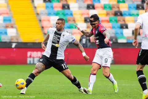 Lapadula sigue sin ganar con Cagliari y está al borde del descenso