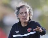 ¿Mario Salas vuelve a Perú? El DT chileno podría volver a dirigir en la Liga 1 tras 5 años