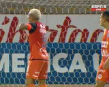 Paolo Guerrero estalló contra sus compañeros tras perder ante Defensa y Justicia por la Copa Sudamericana
