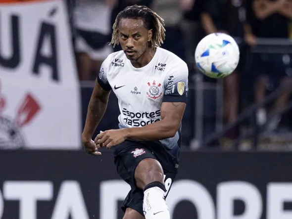 ¿Cuál es el sueldo de André Carrillo en Corinthians?