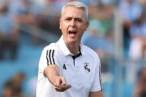 Los 2 fichajes que quiso Tiago Nunes para Sporting Cristal, no llegaron y ahora son figuras