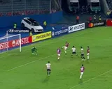 ¡Completamente solo! Jeriel De Santis falló increíble gol ante Cerro Porteño