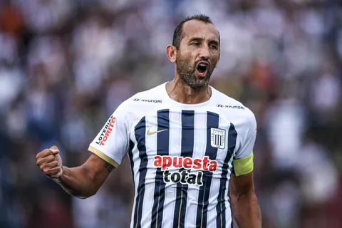 La marca negativa que alcanzó Hernán Barcos con Alianza Lima tras ser expulsado