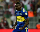 El mal momento que vivió Luis Advíncula en Estudiantes vs Boca: un jugador convulsionó y suspendieron el partido