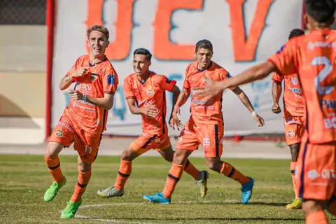 Liga 2 2025: Deportivo Moquegua presenta a sus nuevos fichajes en una especial ceremonia