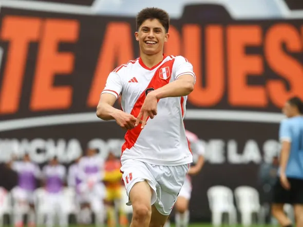 ¿Quién es Alberto Velásquez, el joven peruano-finlandés que juega en Dinamarca?