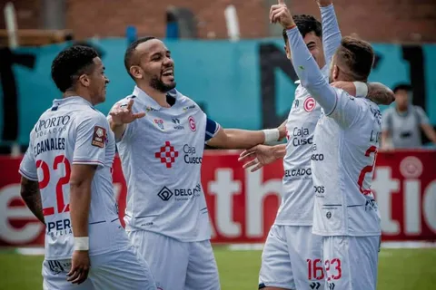 Fichajes Garcilaso: es argentino, goleador y llega en condición de libre